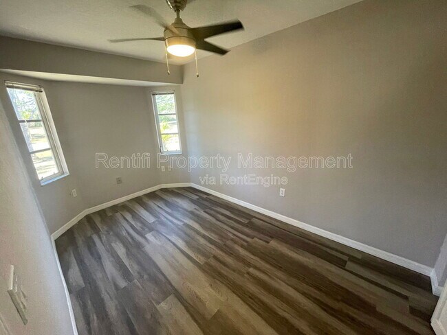 Building Photo - 25486 Avillas Ct