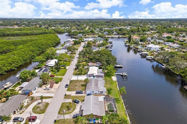 Building Photo - 9298 Sun Isle Dr NE