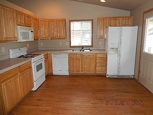 Building Photo - 3151 Park Ave NE