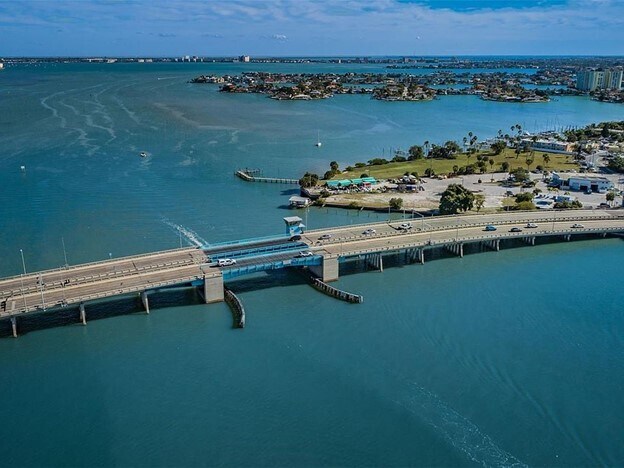 Building Photo - 7882 Sailboat Key Blvd S