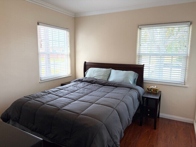 Building Photo - Fully Furnished 3BR Home with Private Patio & Backyard – Perfect Covina Getaway
