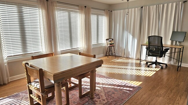 Building Photo - 106 Antler Ln