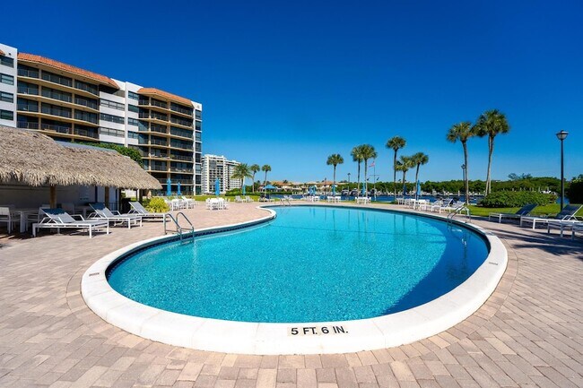 Building Photo - 859 Jeffery St