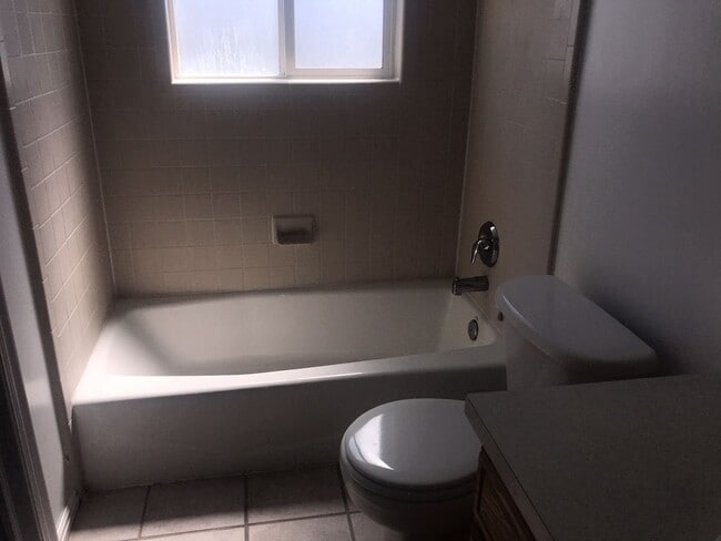 Building Photo - Clearfield Home for Rent