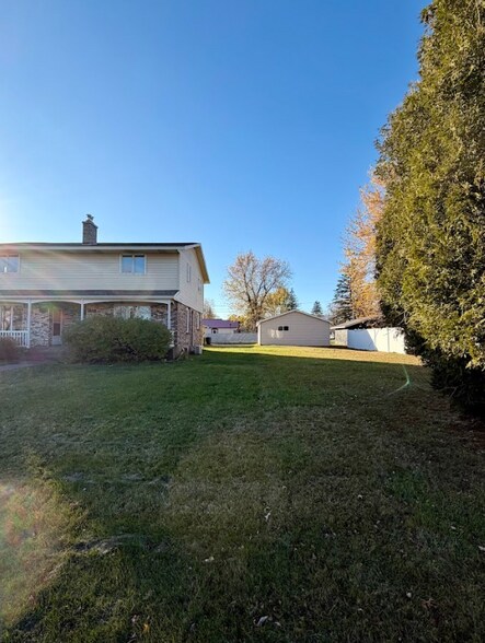 Primary Photo - 2703 Cumming Ave