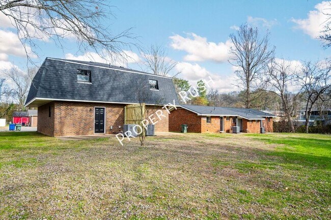 Building Photo - 3334 Gundy Dr