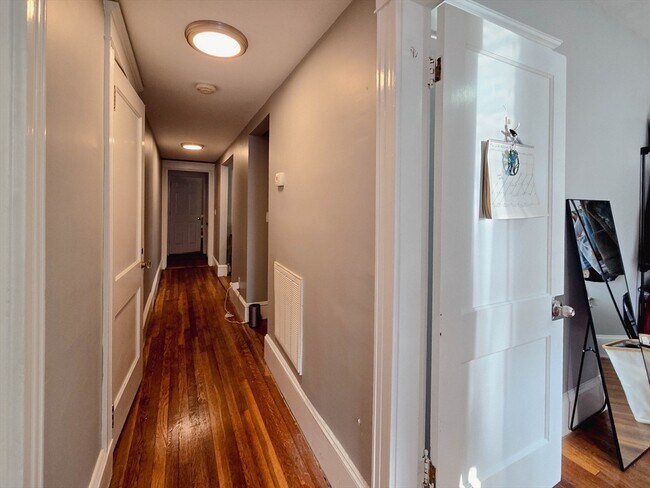 Building Photo - 229-231 Chestnut Hill Ave