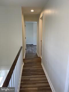 Building Photo - 341 Fairview Ave