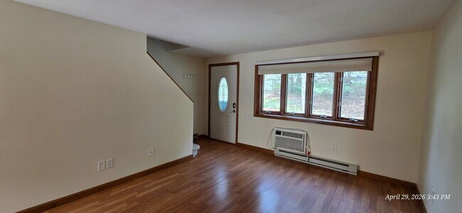 Building Photo - Bright & Spacious 2BR Townhome w/ Finished Basement, Deck & Parking