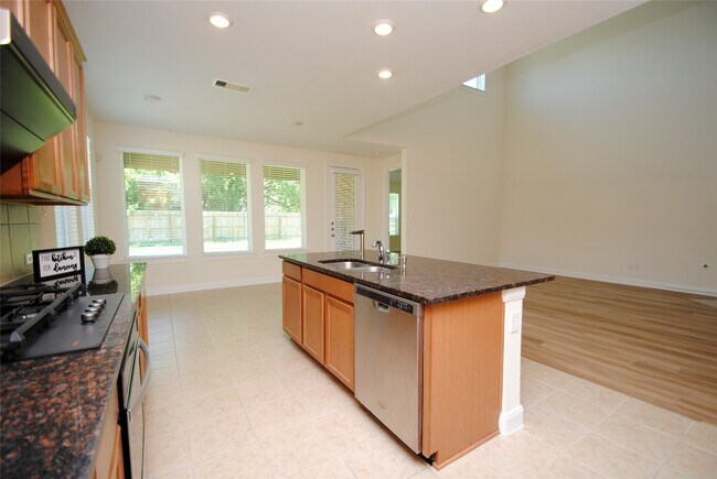 Building Photo - 26806 Skylark Blf Trl