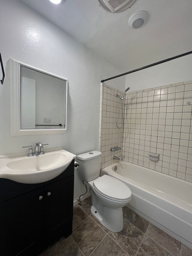 Building Photo - Two bedroom apartment | Available End of March