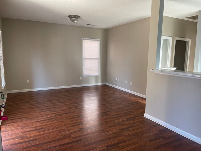 Building Photo - 709 Integrity Oaks Dr