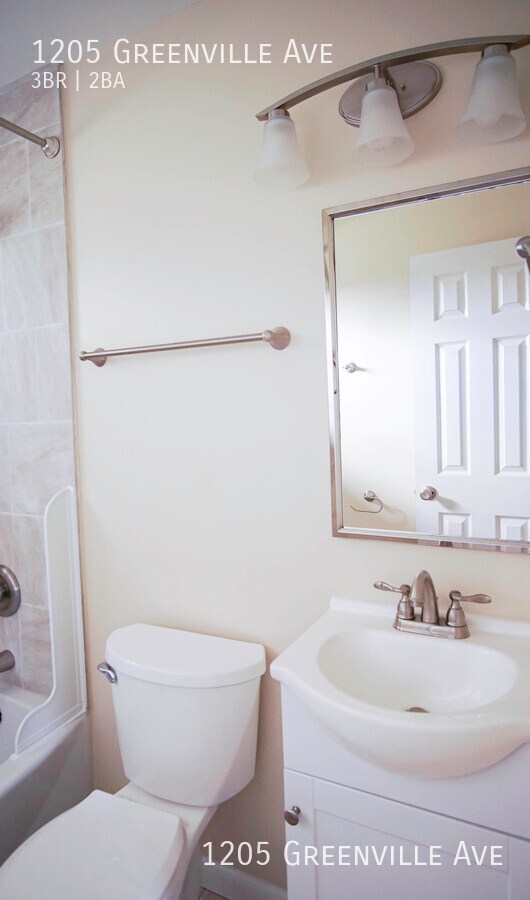 Building Photo - 1205 Greenville Ave