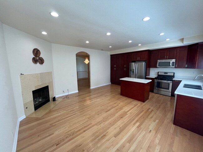 Building Photo - 7011 Silver Brook Ct