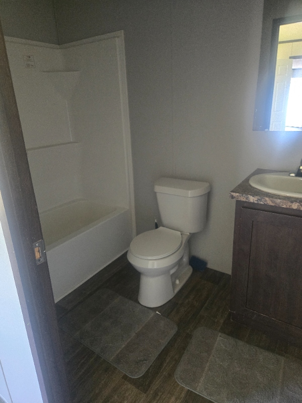 Building Photo - 2220 Montague Ave