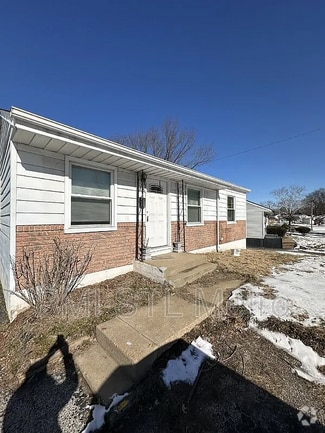 Building Photo - 325 Caithness Rd