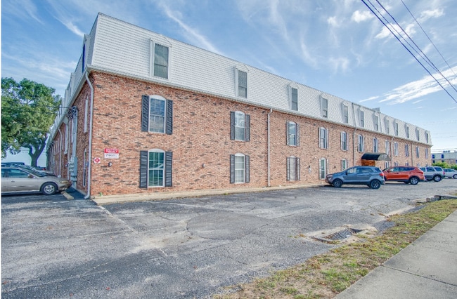 Building Photo - Waterfront Bayview Terrace Condo – Updated 2BR, 1.5BA, Open Layout, No Pets – Minutes to Beaches,...