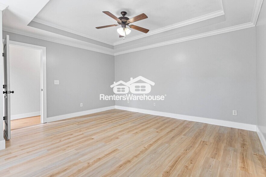 Building Photo - 2070 Rossburg Pl