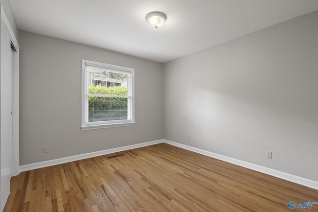Building Photo - 1508 Owens Dr SE