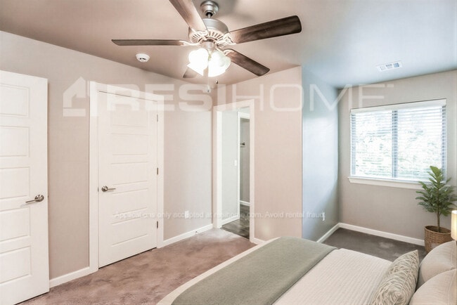 Building Photo - 421 Windhill Ave