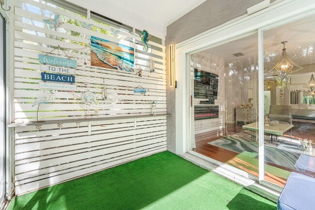 Building Photo - 20 S Lakeshore Dr