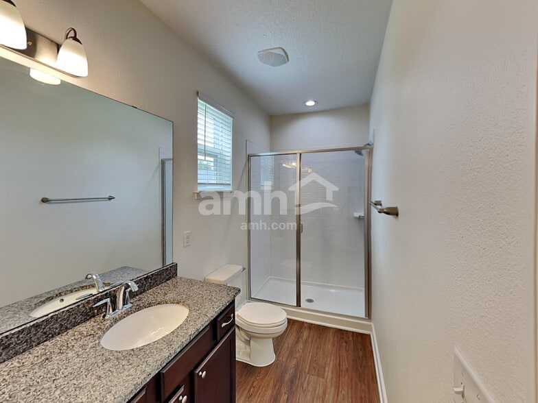 Building Photo - 3054 Creek Village Ln