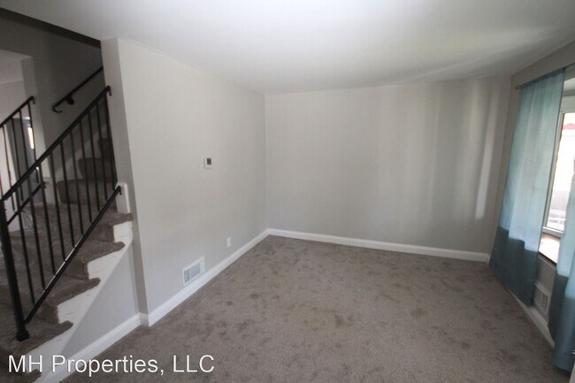 Building Photo - 2 br, 1.5 bath House - 936 Middlesex Road