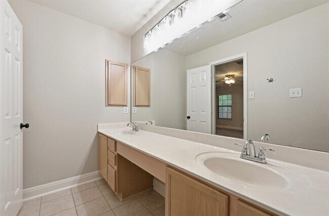 Building Photo - 11312 Crest Meadow Ln