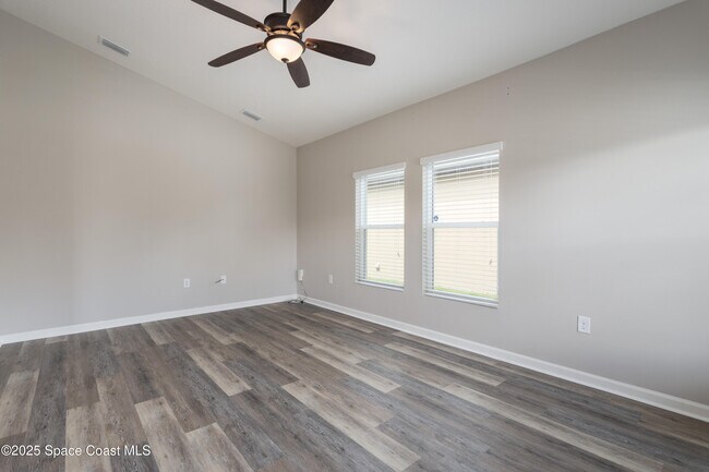 Building Photo - 4105 Harvest Cir