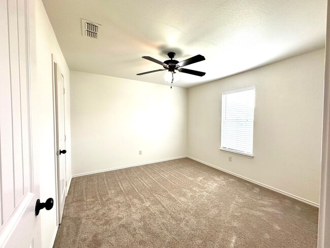 Building Photo - 3 bed 2 bath Townhouse - Cooper ISD