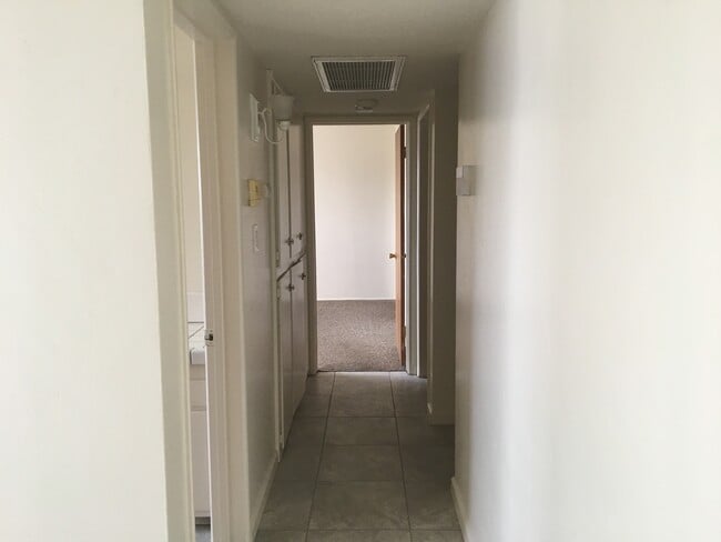 Building Photo - House