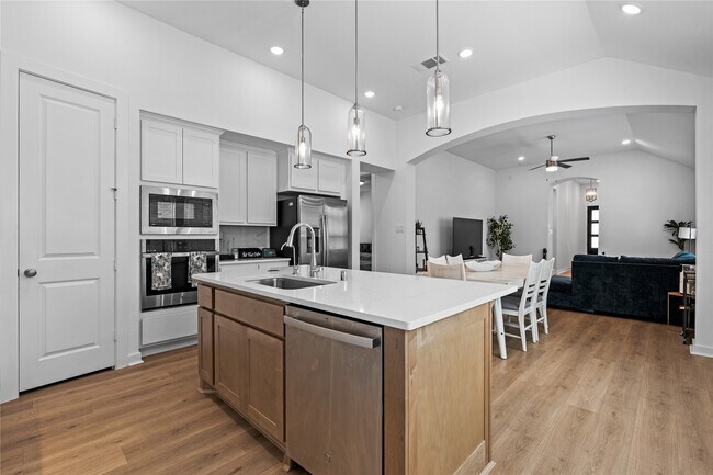 Building Photo - 7478 Cattail Fls Ln