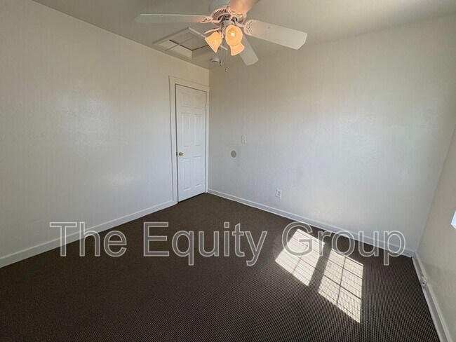 Building Photo - 829 Washington St