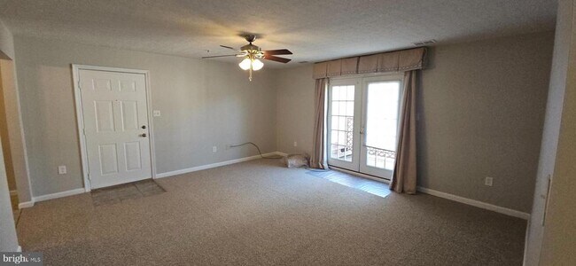 Building Photo - 225 Brandy Ct