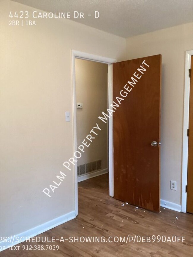 Building Photo - 4423 Caroline Dr