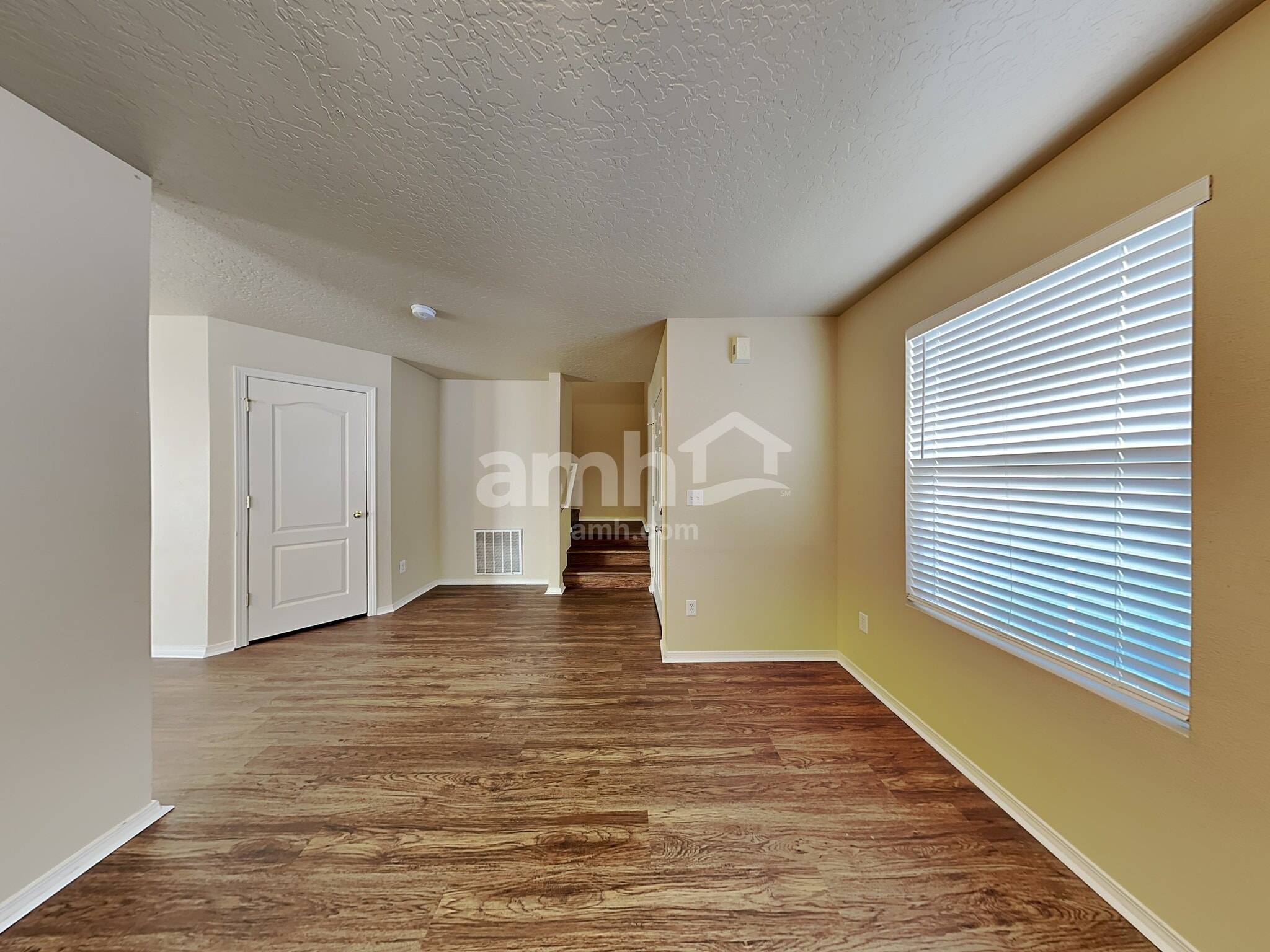 Building Photo - 9517 W Shelborne Dr