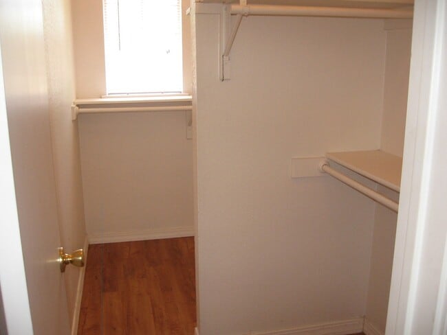 Building Photo - 8511 Apple Carrie Cove