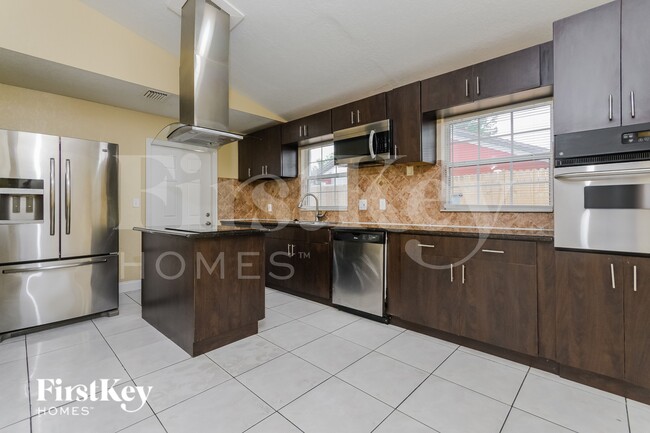 Building Photo - 12126 Dakota Woods Ln