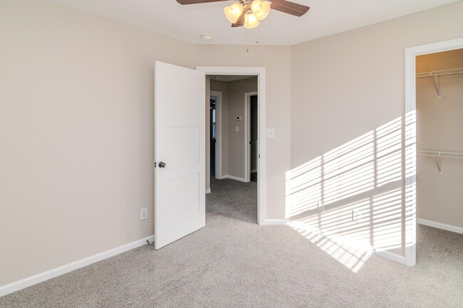 Building Photo - 188 Blue Heron Pl