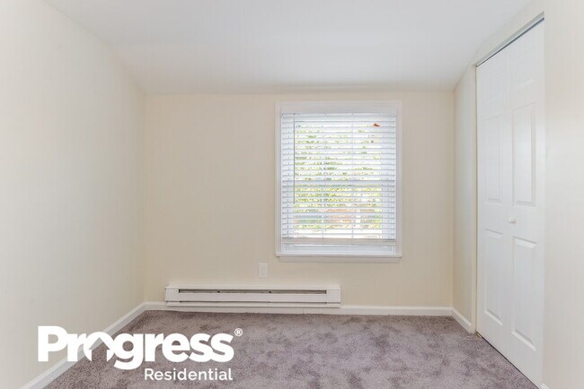 Building Photo - 508 Loch Lomond Dr