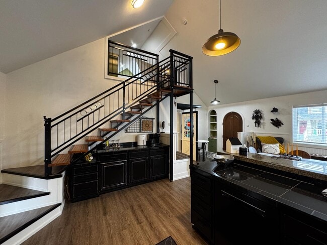 Building Photo - 1638 Stony Meadow Ln