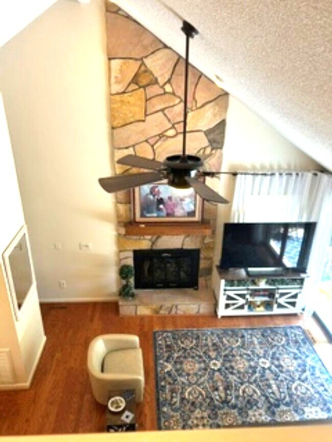 Building Photo - 606 Safe Harbor Cir