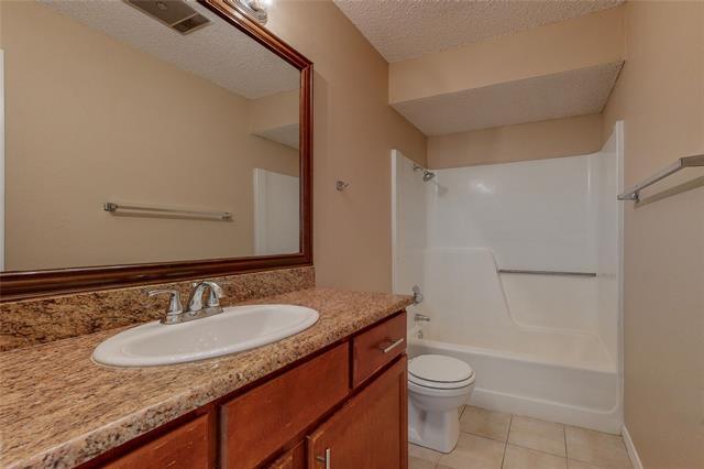 Building Photo - 1912 N Irving Heights Dr