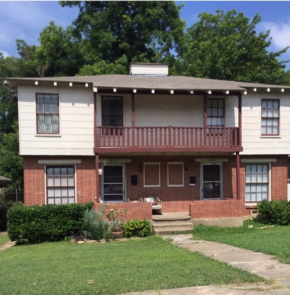 Primary Photo - 519 N Oak Cliff Blvd