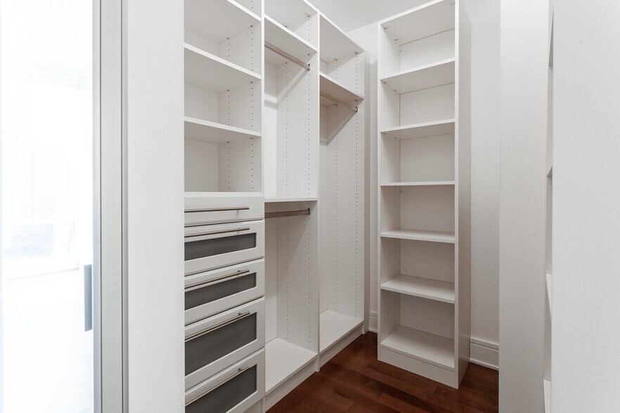 Building Photo - 401 N Wabash Ave