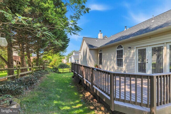 Building Photo - 46855 Willowood Pl