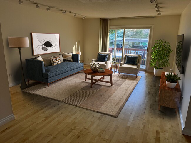 Great Room - Virtually Staged - 705 Randolph St