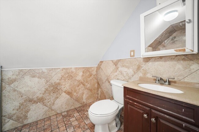 Building Photo - 2334 N 74th Ave