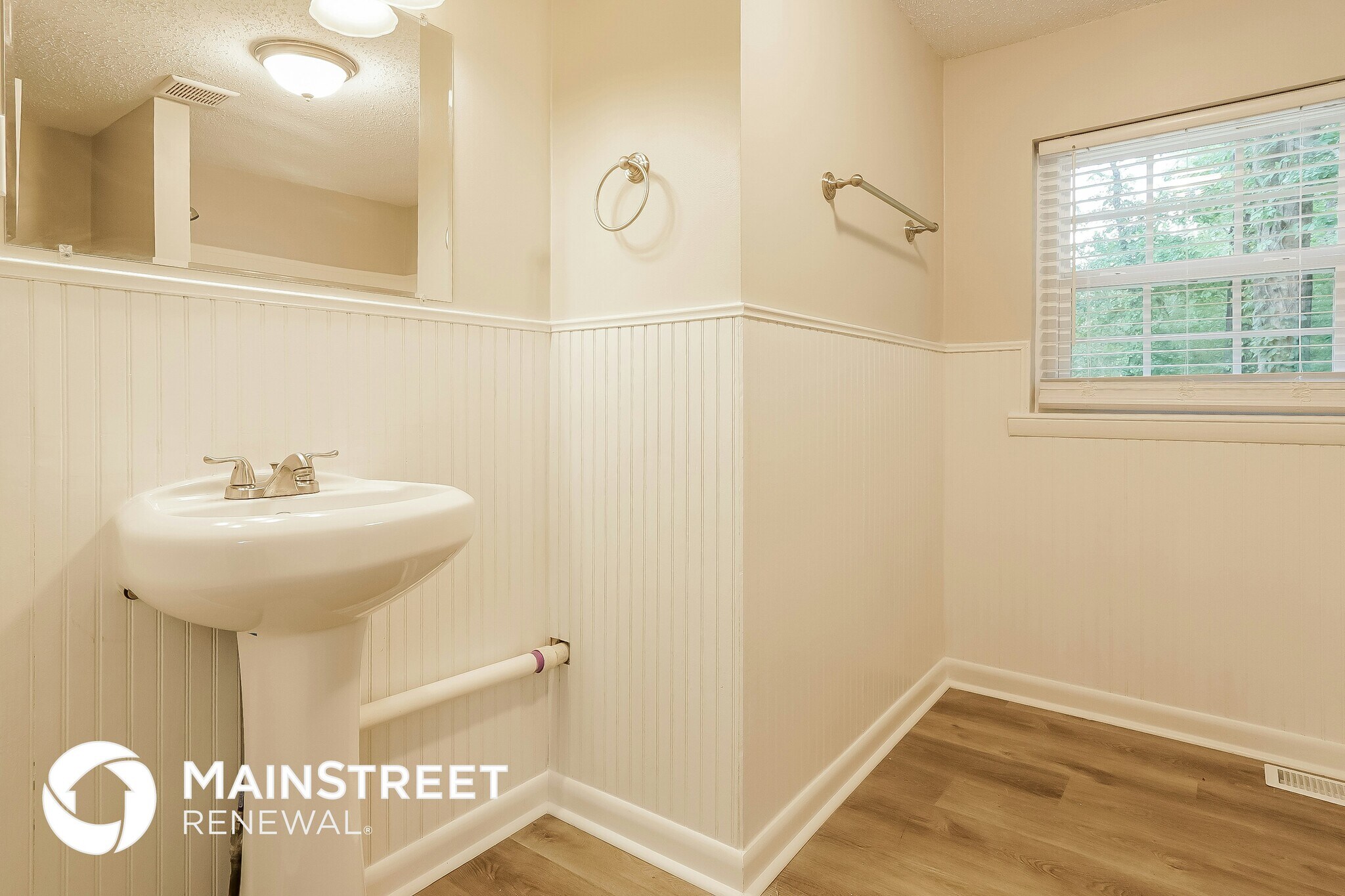 Building Photo - 2112 Headrick Rd