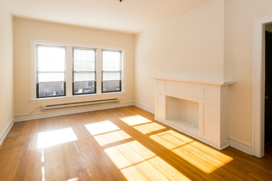 Building Photo - 1324 Oak Ave